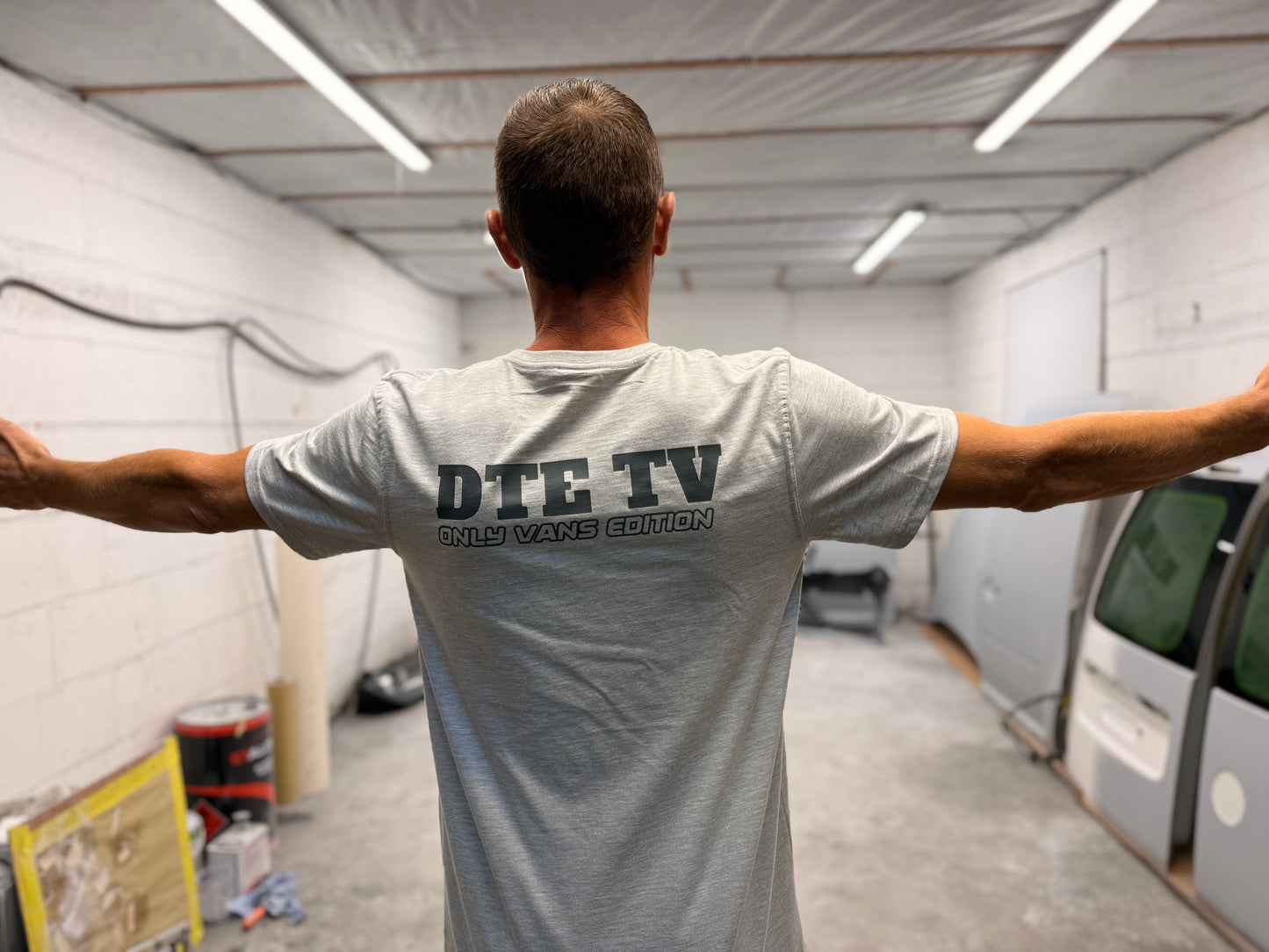 Light grey only vans Edition T shirt